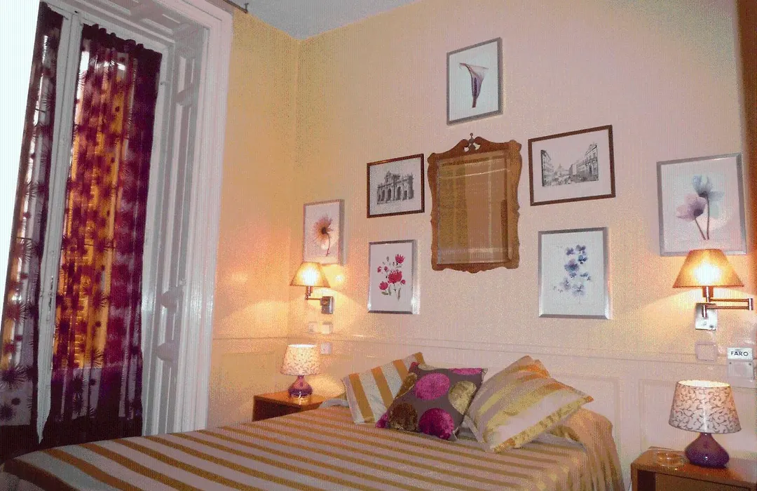 Hostal La Fontana-1